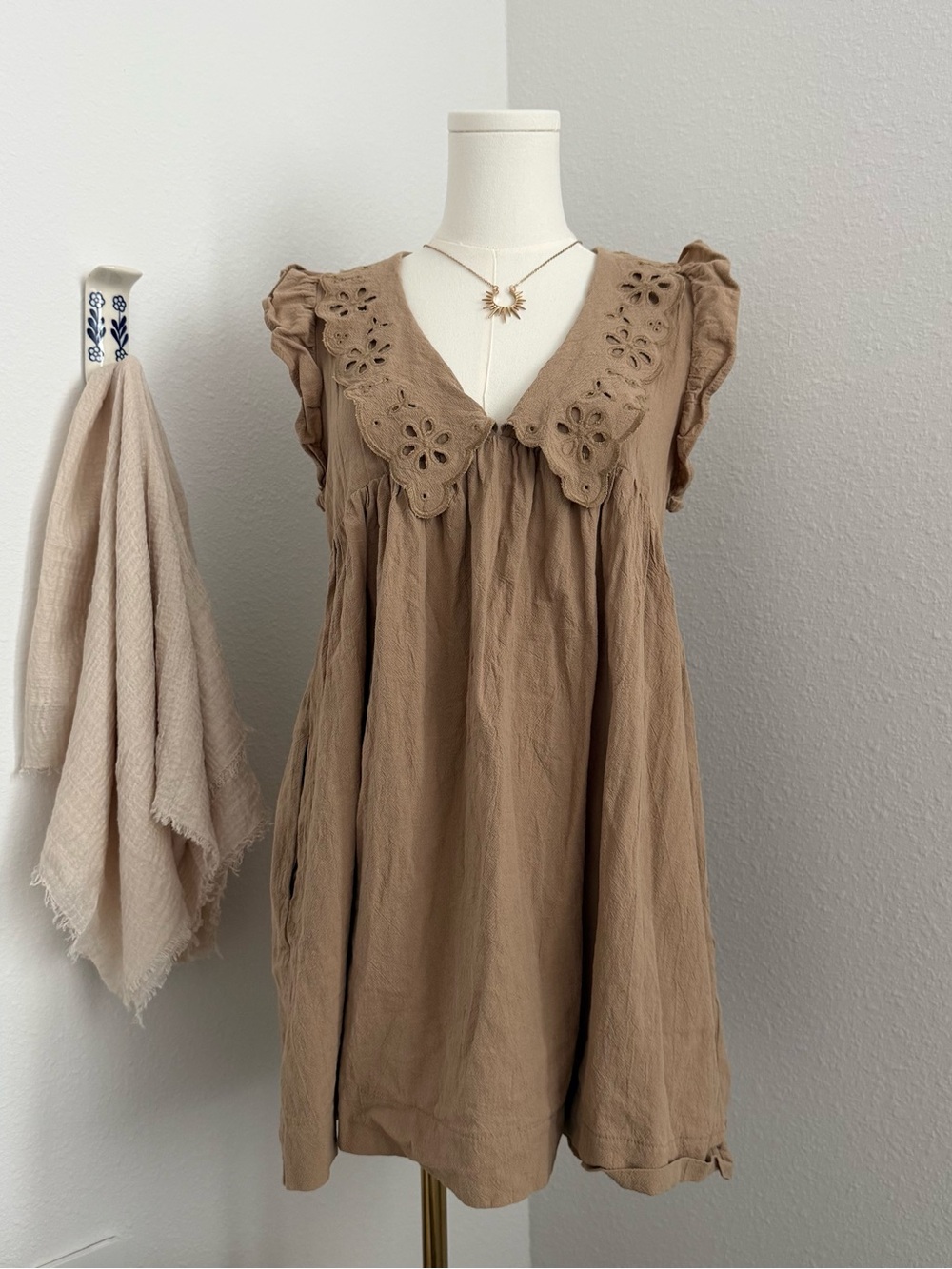 Mustard Seed Romper Dress Women’s M Brown Eyelet Collar Cottagecore Boho Pockets